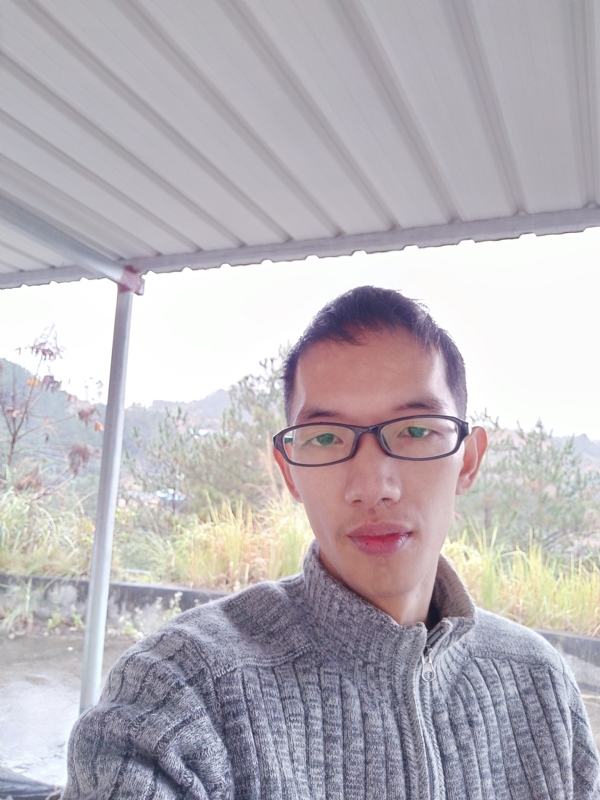 单身汉的第一张照片--连城婚介网