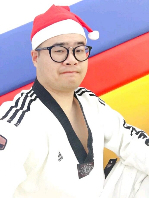 何当重相见的第一张照片--连城婚介网