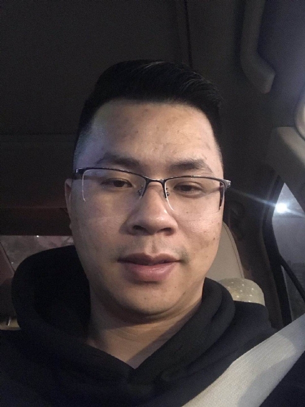 心飞扬的第一张照片--连城婚介网