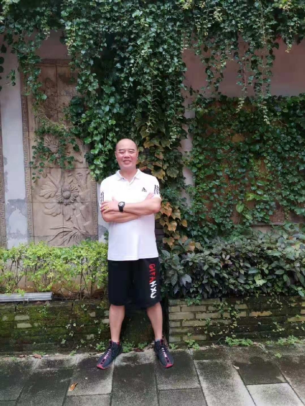 李国伟的第五张照片--连城婚介网