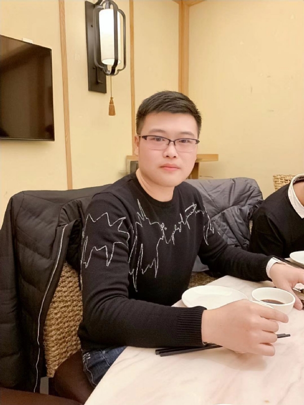 YIDA的第一张照片--连城婚介网