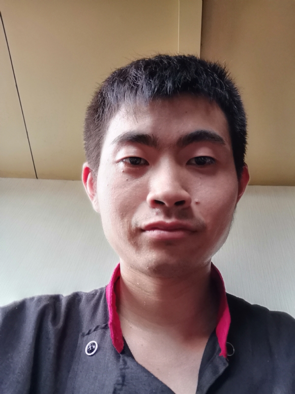 嗯的第一张照片--连城婚介网