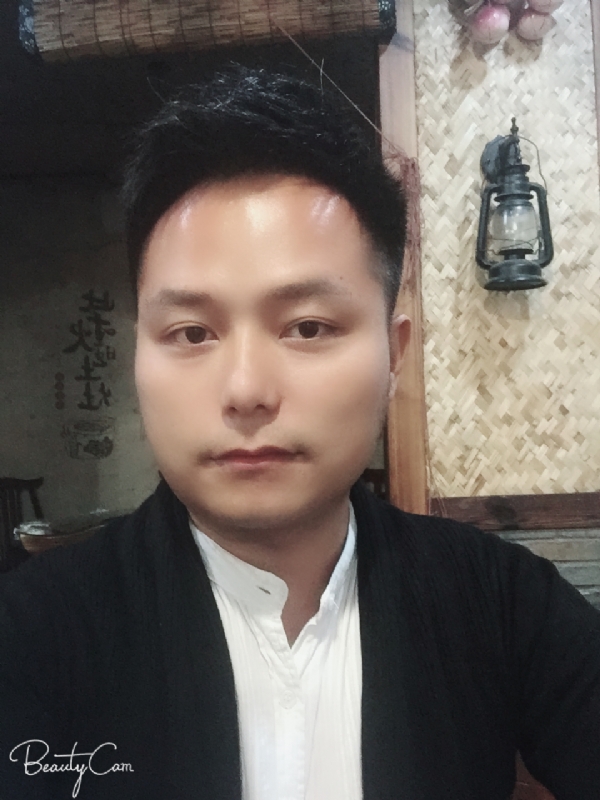 亦初的第一张照片--连城婚介网