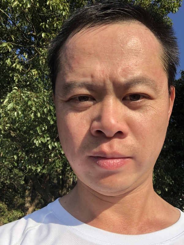 猩猩巨呃的第四张照片--连城婚介网