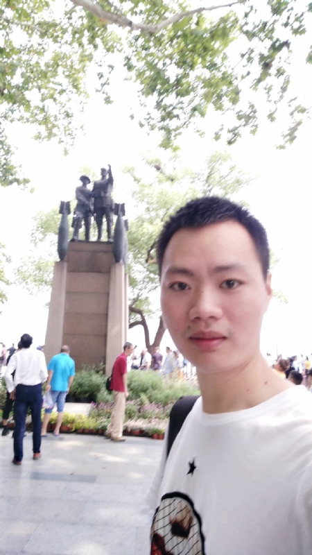 志东的第三张照片--连城婚介网