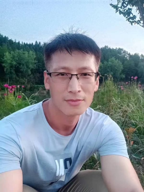 零零柒的第一张照片--连城婚介网
