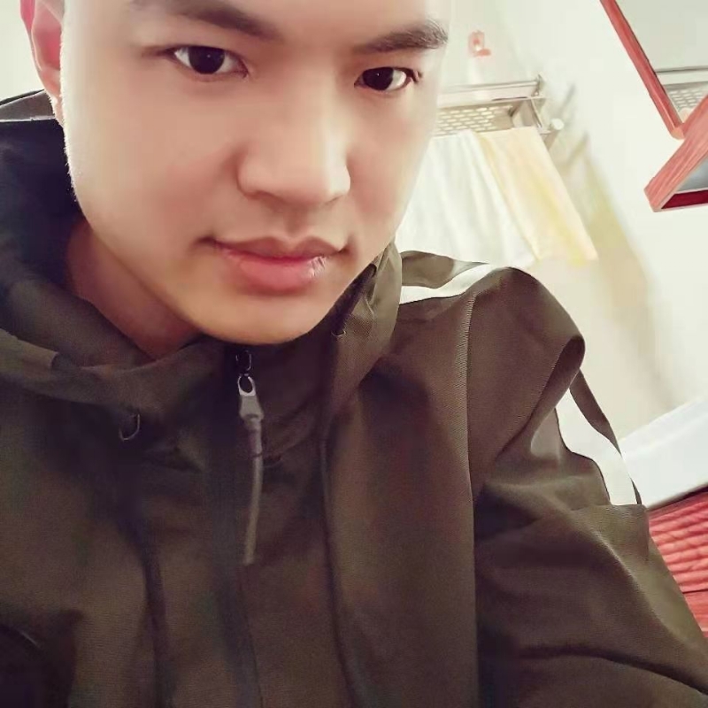 高大上的宅男的第一张照片--连城婚介网
