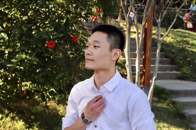 落落大方的第一张照片--连城婚介网