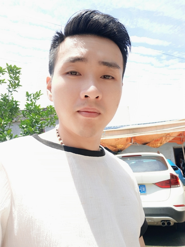 人间烟火的第一张照片--连城婚介网