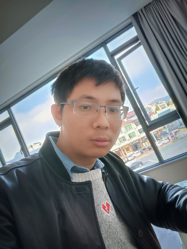 也许只是缺少一个拥抱的第二张照片--连城婚介网