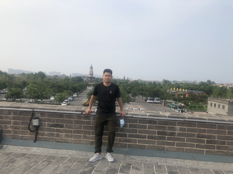 123.向左向右的第一张照片--连城婚介网