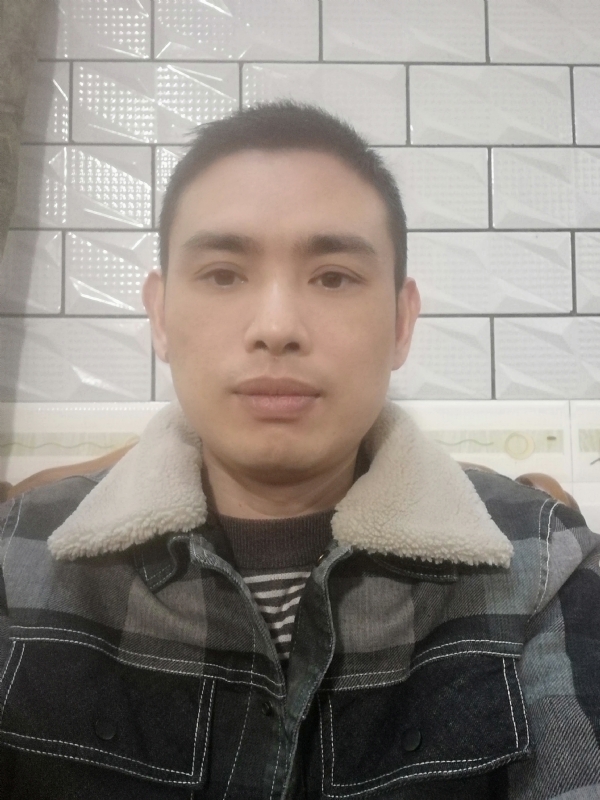 枫叶飘影的第一张照片--连城婚介网