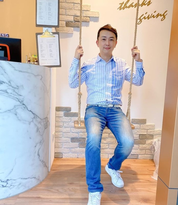 陈道明的第四张照片--连城婚介网