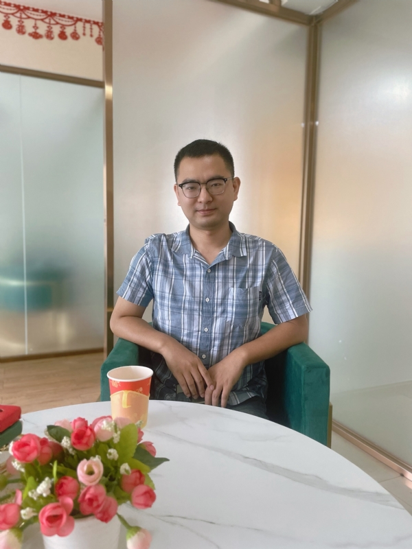 微尘的第二张照片--连城婚介网