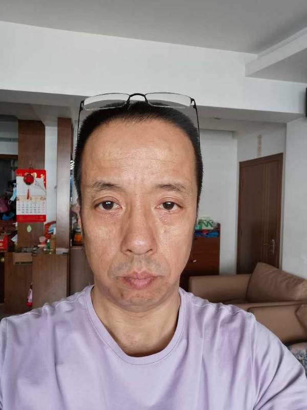 萨博的第一张照片--连城婚介网