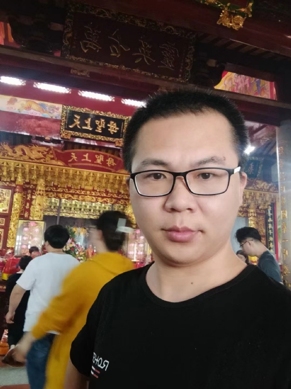 天哥的第二张照片--连城婚介网