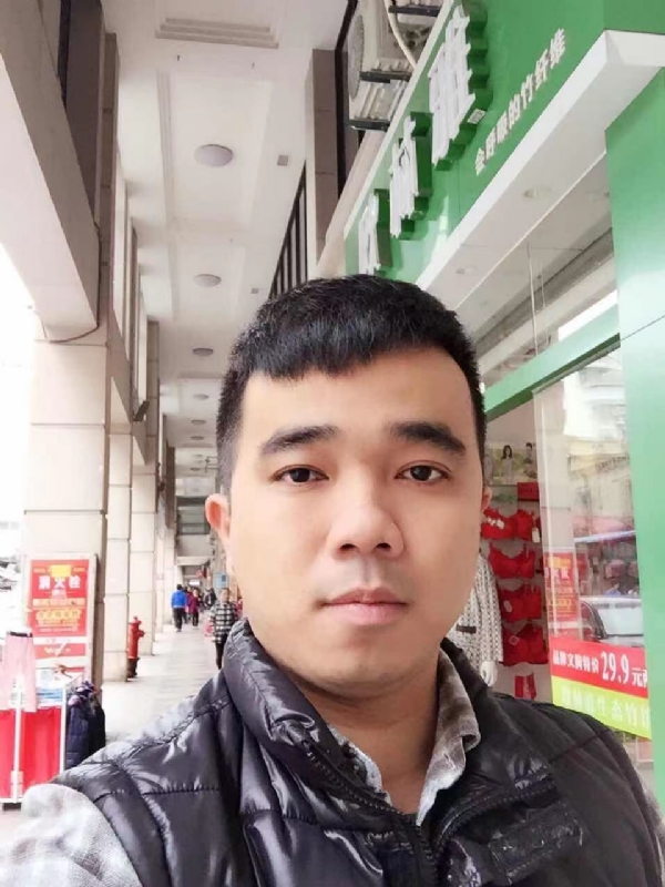 小小怪兽的第一张照片--连城婚介网