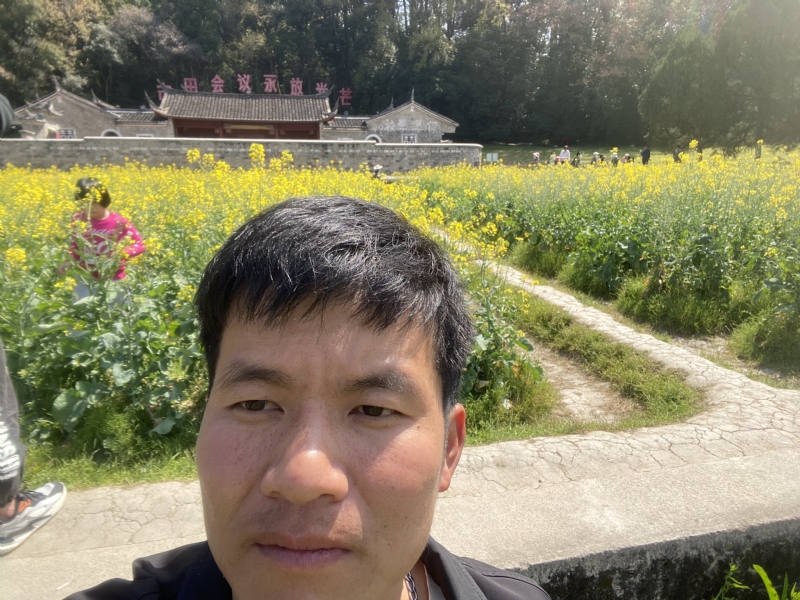 开心的第一张照片--连城婚介网