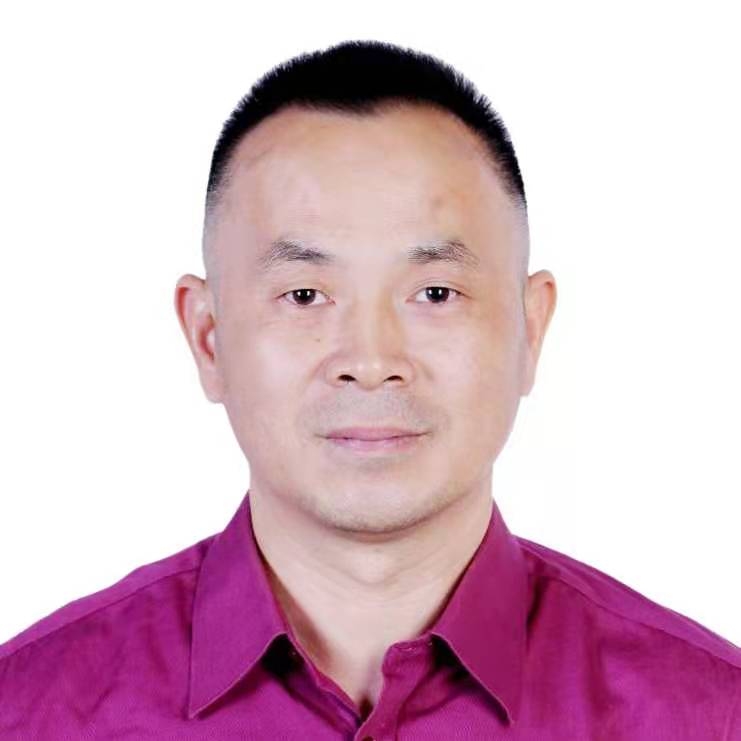 鹏晖的第三张照片--连城婚介网