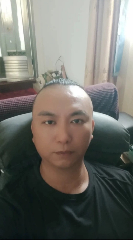 施逸森的第一张照片--连城婚介网