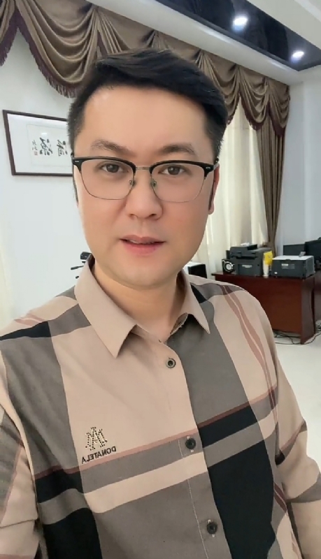 勤勉的第一张照片--连城婚介网