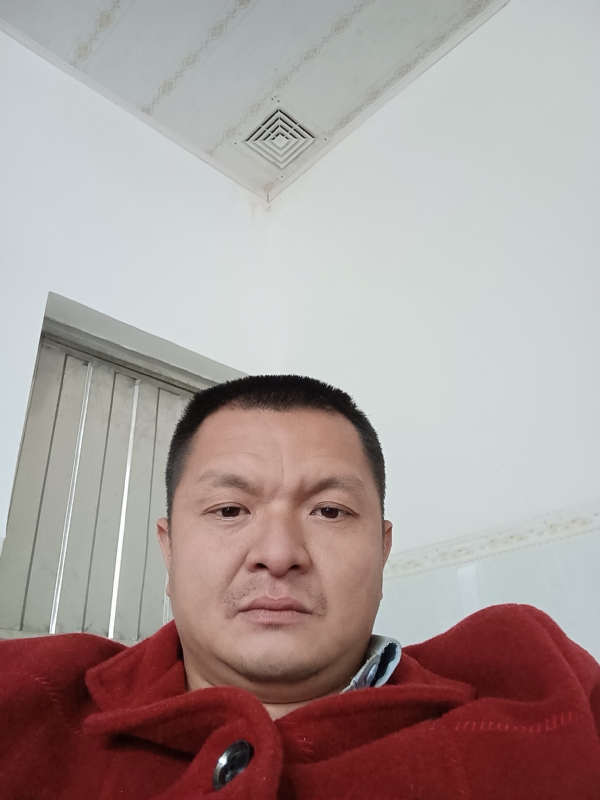 兰成龙的第一张照片--连城婚介网
