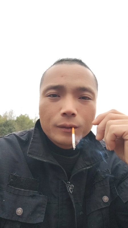 伯爵的第一张照片--连城婚介网
