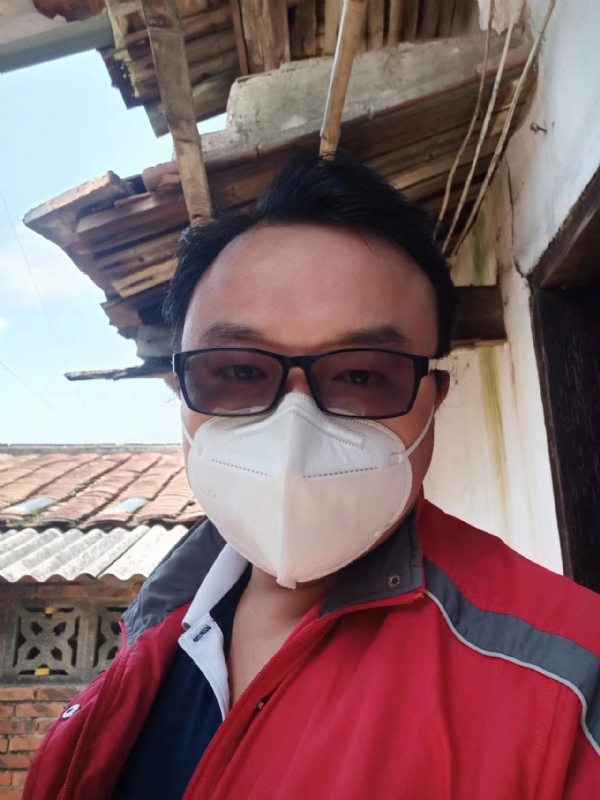 如影随形的第一张照片--连城婚介网