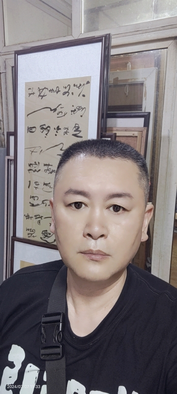 永恒的瞬间的第一张照片--连城婚介网