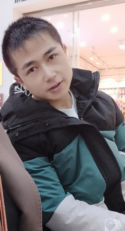 不骄不躁的第一张照片--连城婚介网