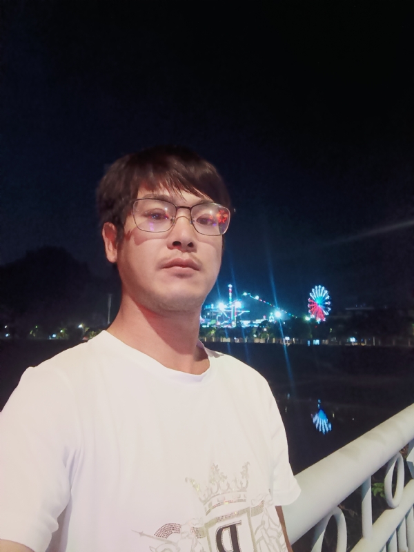 任豐的第一张照片--连城婚介网