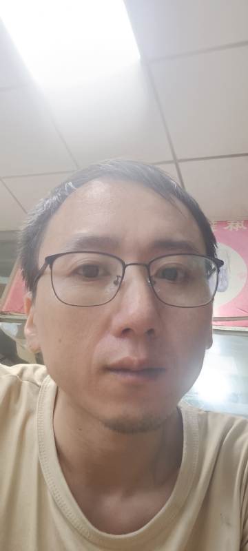 想胖的瘦子的第一张照片--连城婚介网