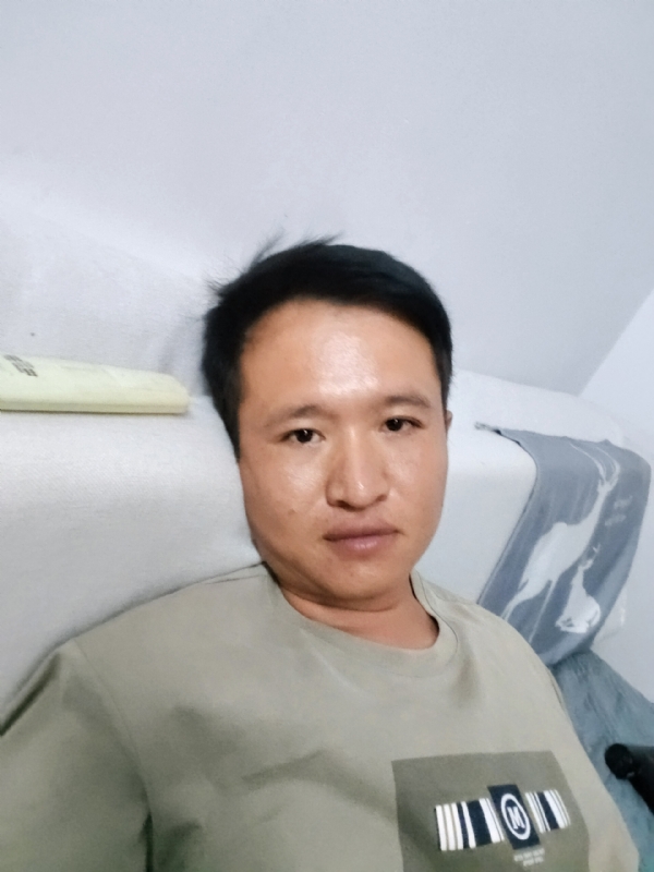 陌生人的第三张照片--连城婚介网